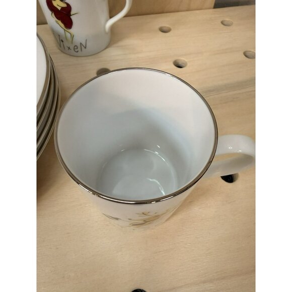 Pottery Barn Playful Reindeer Dishes Comet Vixen Blitzen Cupid 12 Piece 4 Sets - Picture 14 of 15